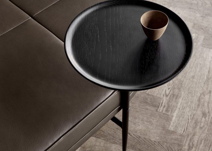 Canoe_detail_Parma col. Marrone_table_72 dpi