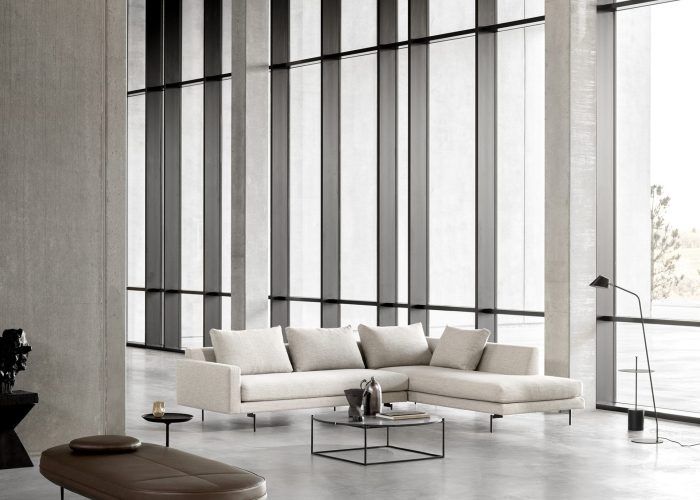 Edge V2_Mod. 11, 13_Julie col. 6, Circle coffee table_Black, Canoe_Parma Marrone_Calibre side table_Elba rug_72 dpi