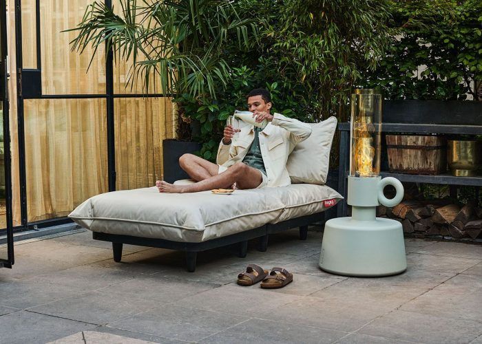 fatboy-flamtastique-light-grey-1920x1280-ambiance-02-104684