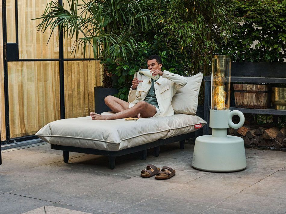 fatboy-flamtastique-light-grey-1920x1280-ambiance-02-104684