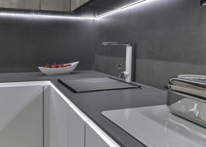 COCINA SHOWROOM PREMIER STUDIO SEVILLA PIETRA PIOMBO